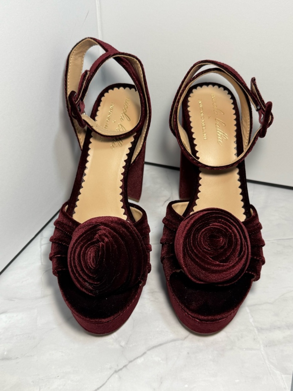Nicola Bathie x Antonio Melani Emilia Velvet Platform Heels Cabernet Size 7.5